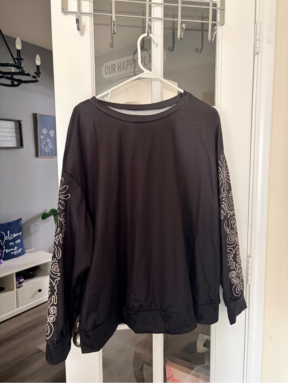 SHEIN Black Graphic Sleeve Sweatshirt